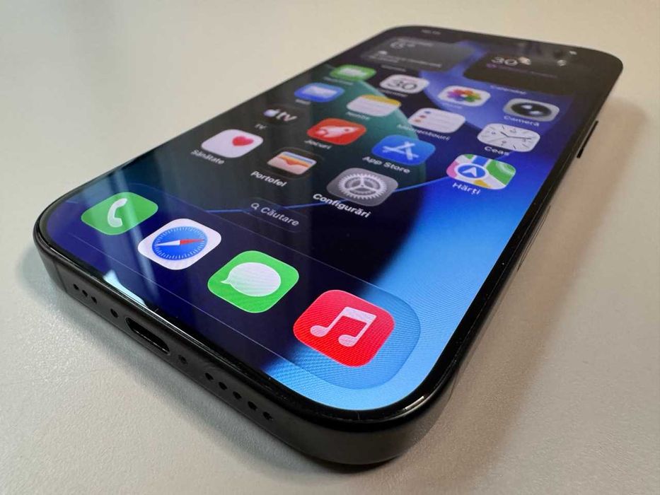  Apple / iPhone 16 Pro 128 Gb / Black Titanium