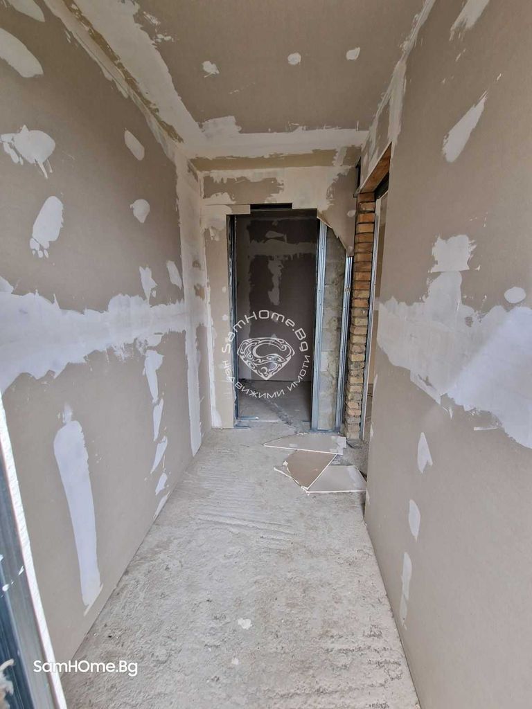 Продава се Къща в Варна, Център - 140 кв.м за 122 €/кв.м - Снимка #3