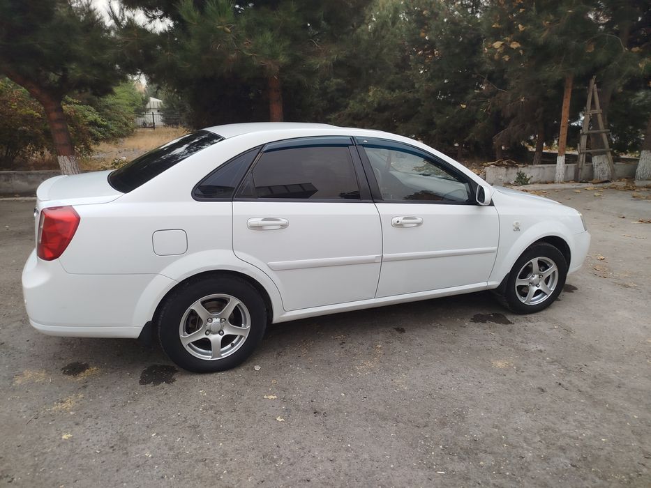 Продаётся Шевроле Лачетти.