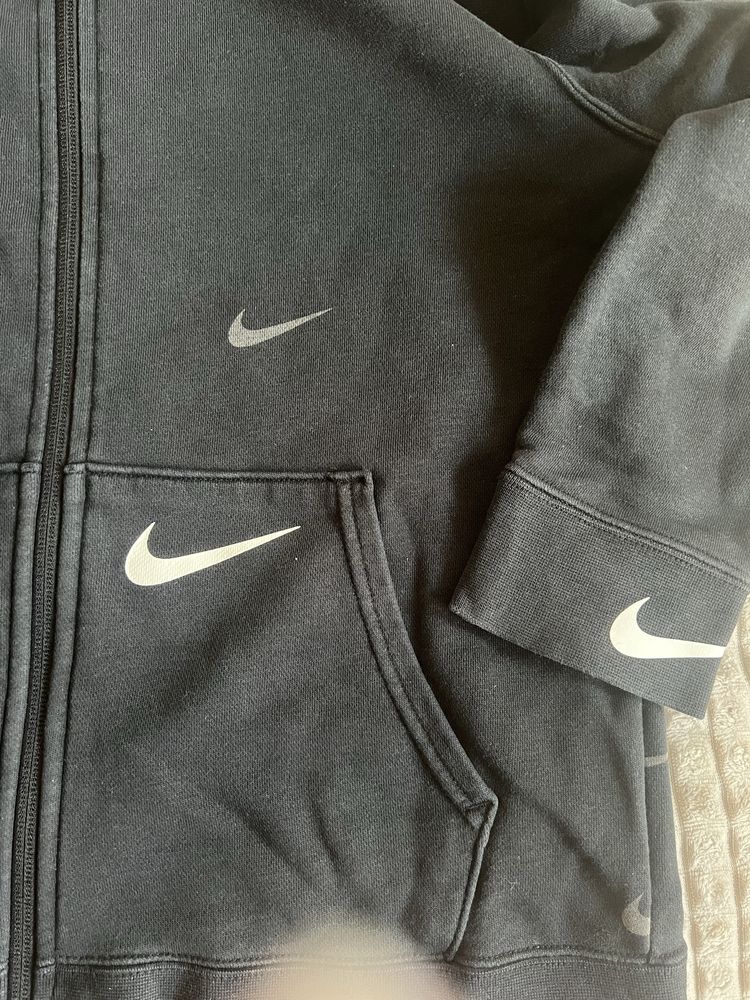 Суичър с качулка Nike- оригинал
