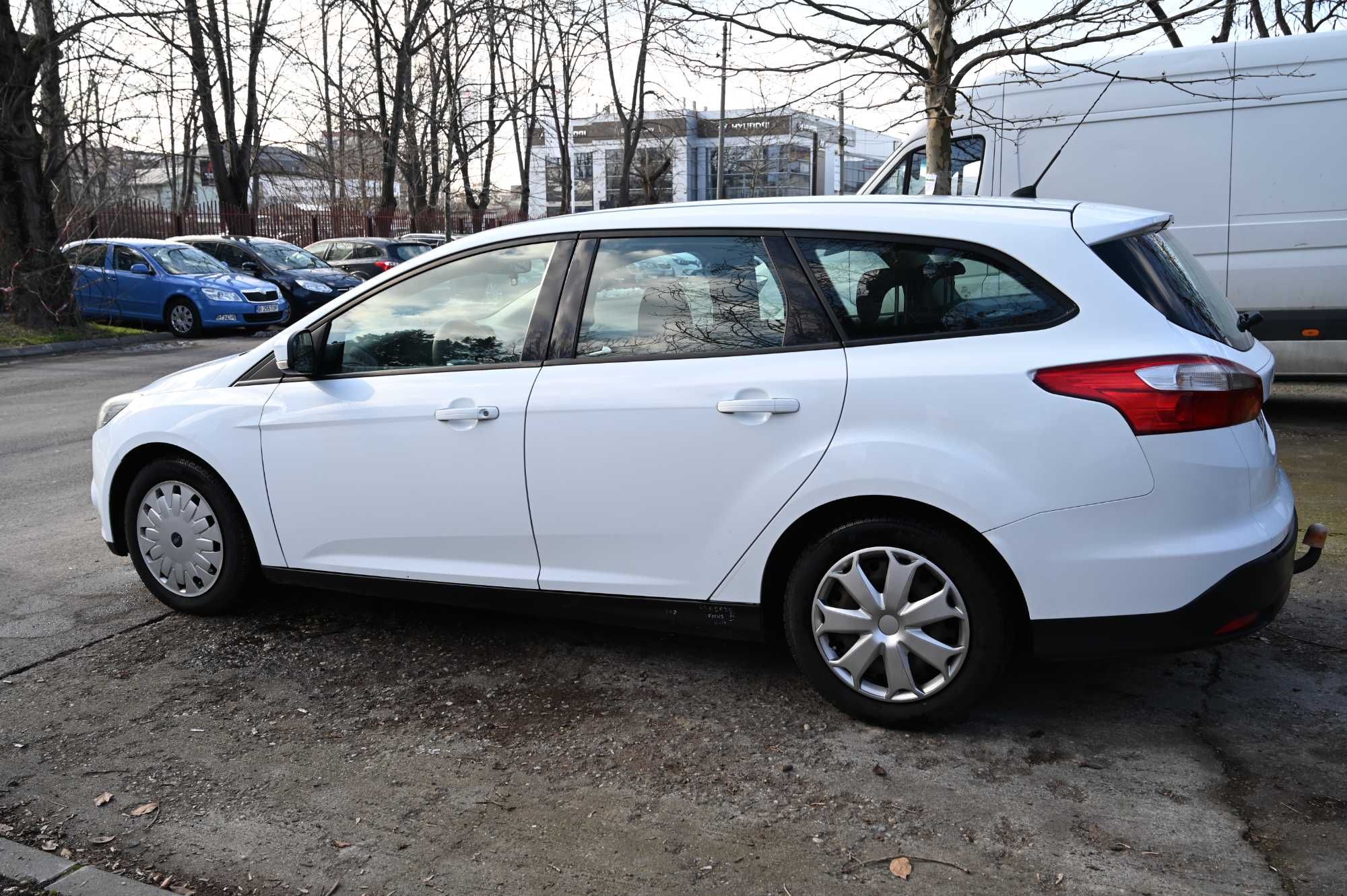 Ford Focus 2012 in leasing cu avans 800 lei