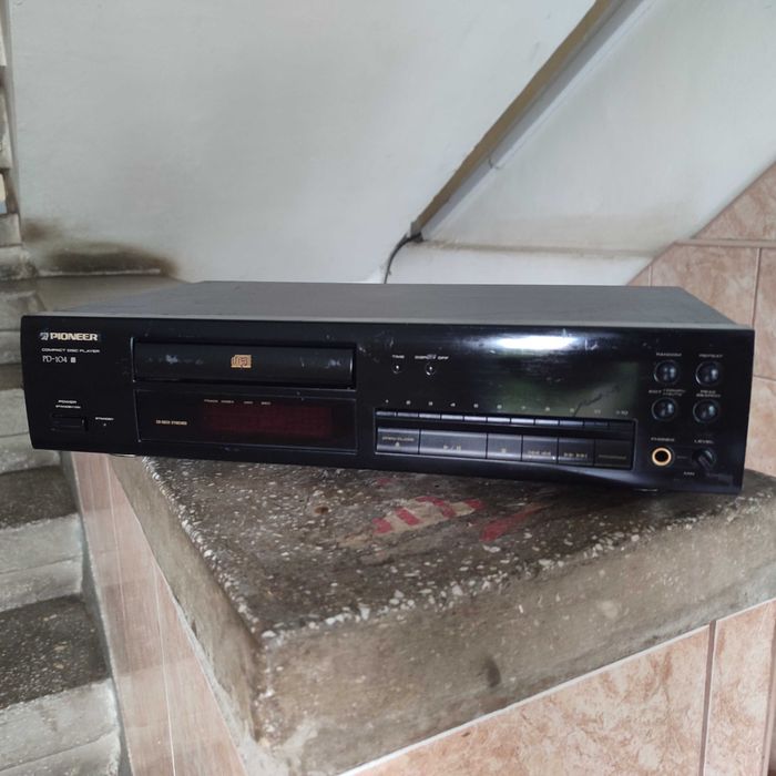 CD Ploneer PD-140