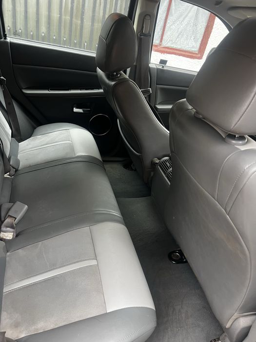 Grand cherokee overland