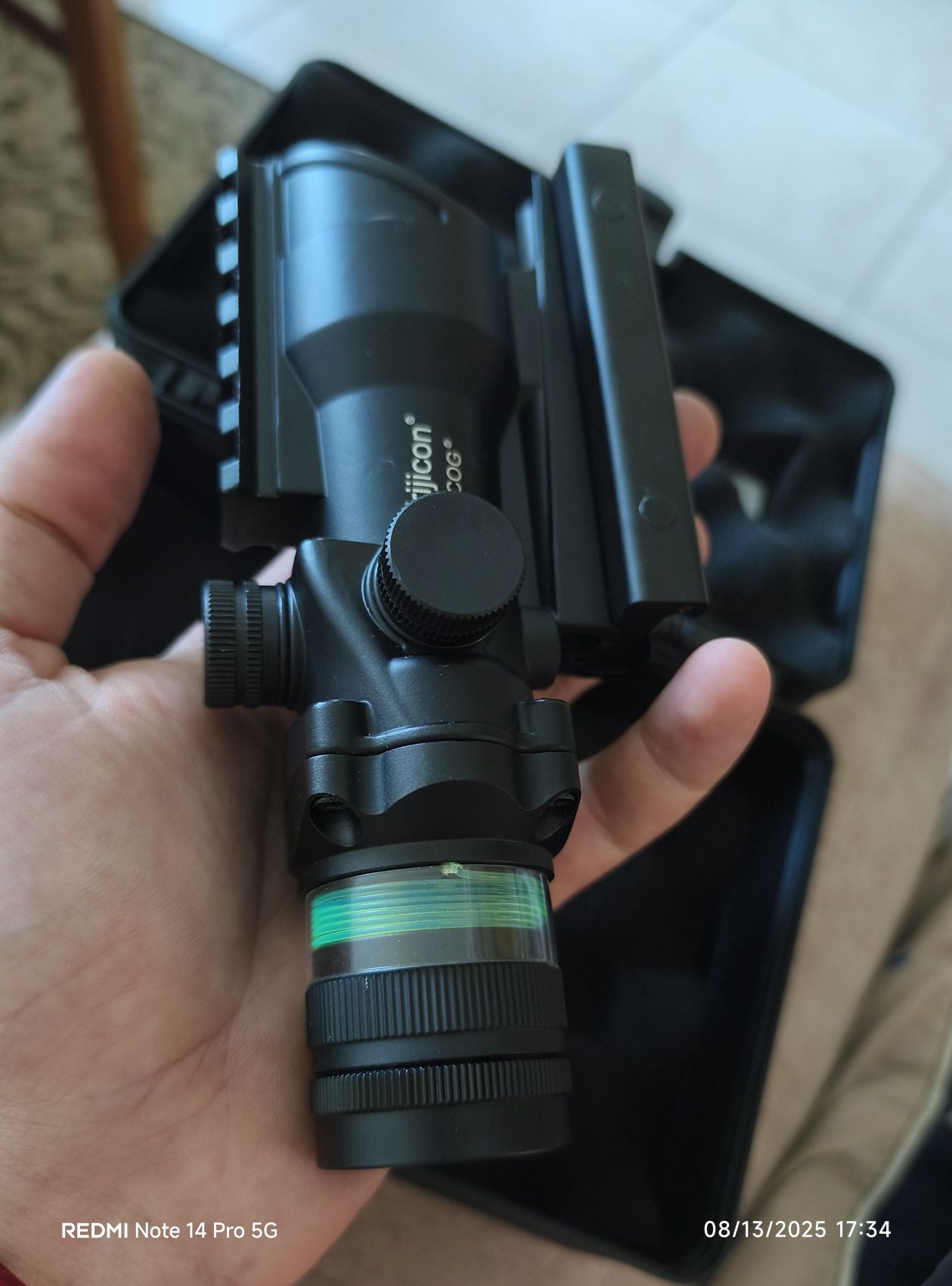 Бързомер (копие на Trijicon) 4x32