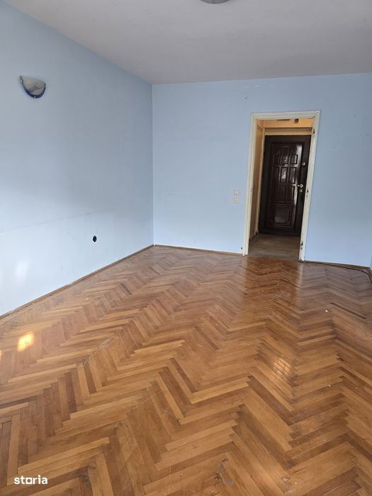 2 camere Precista zona Laguna