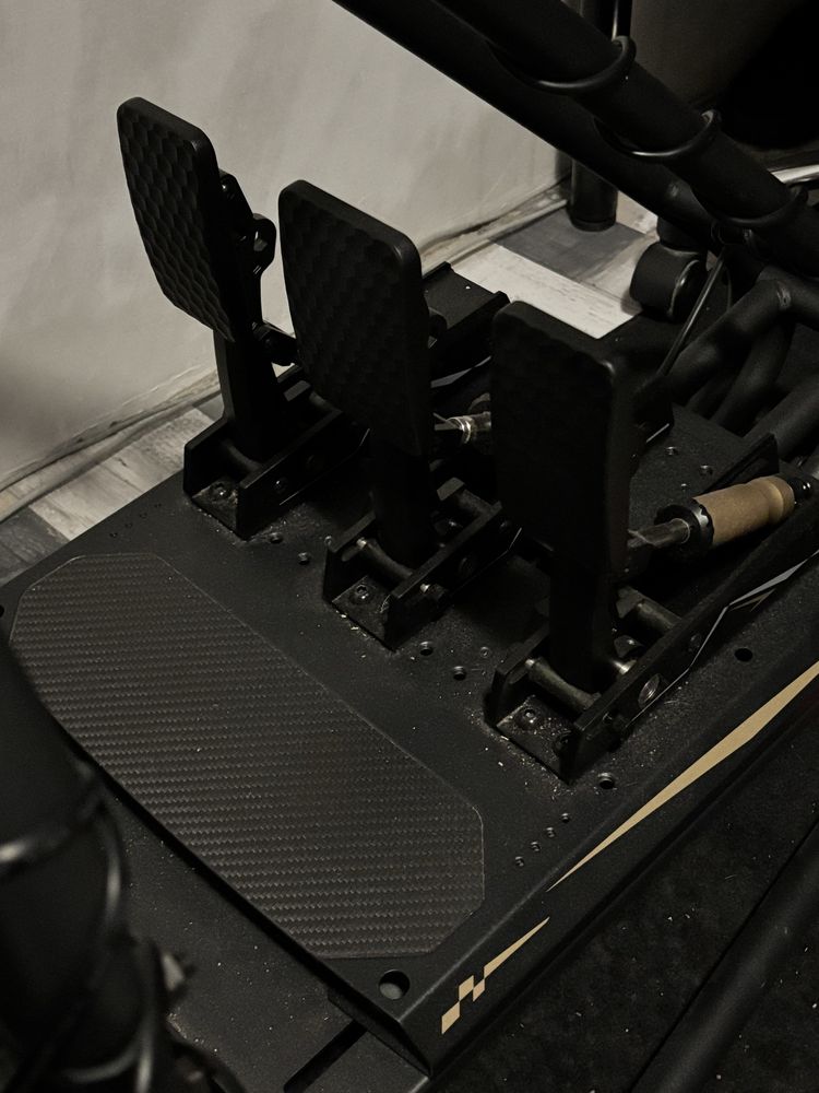 Sim Racing - Moza simulator