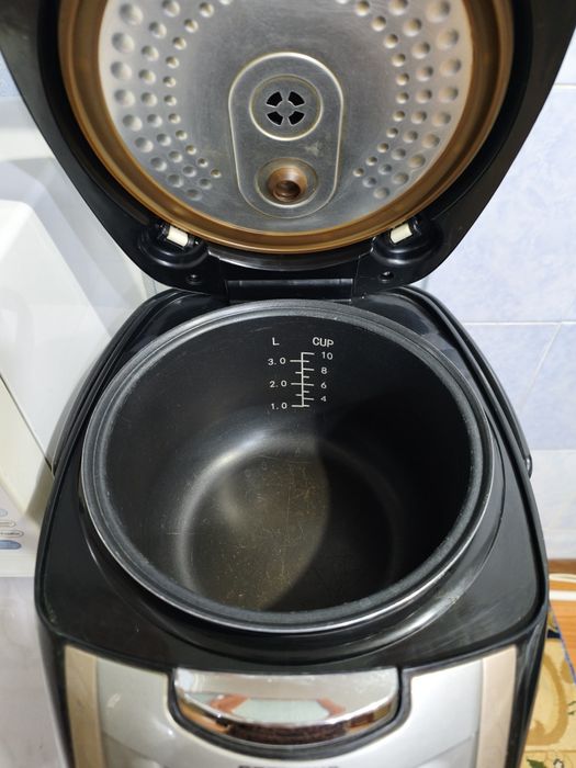 Мультиварка Redmond RMC-M4502