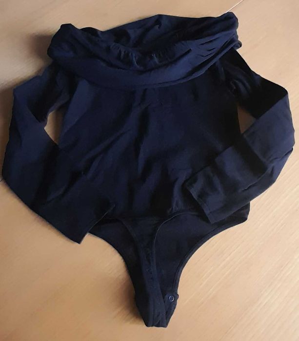 Лузкозно черно боди