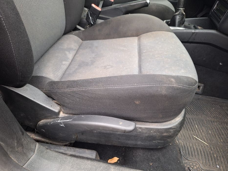 Scaun fata pasager dreapta VOLKSWAGEN GOLF IV Variant 1J5 1999 - 2006