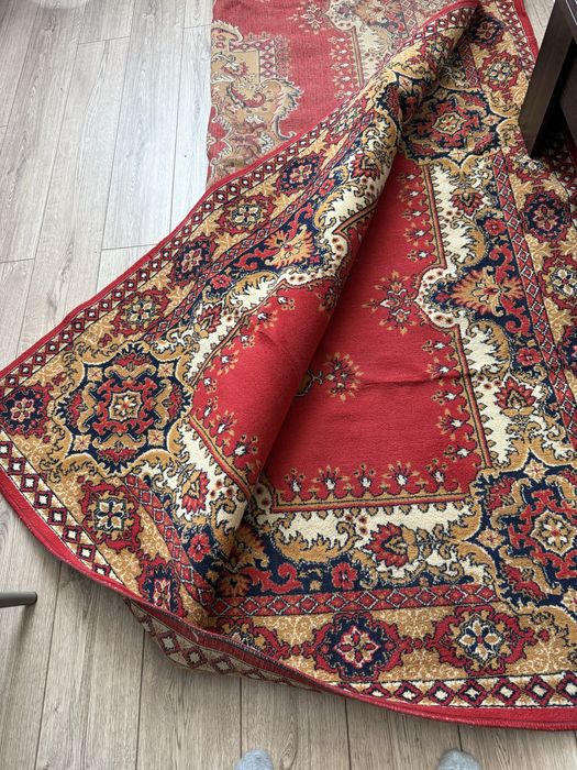 Продам ковер 2на3 ,шерстяной,б/у,в отличном состоянии