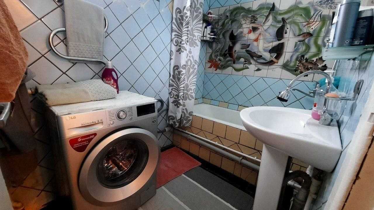 ТТз автостанция (Дурмон) да шошилинч квартира сотилади 3/3/4, 70 м2 ,