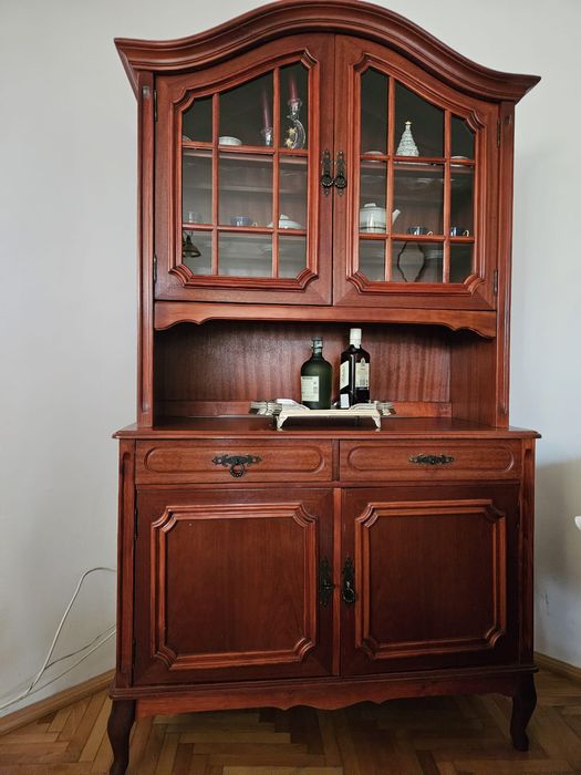 Mobilier de vanzare