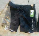 Costum  de baie quiksilver