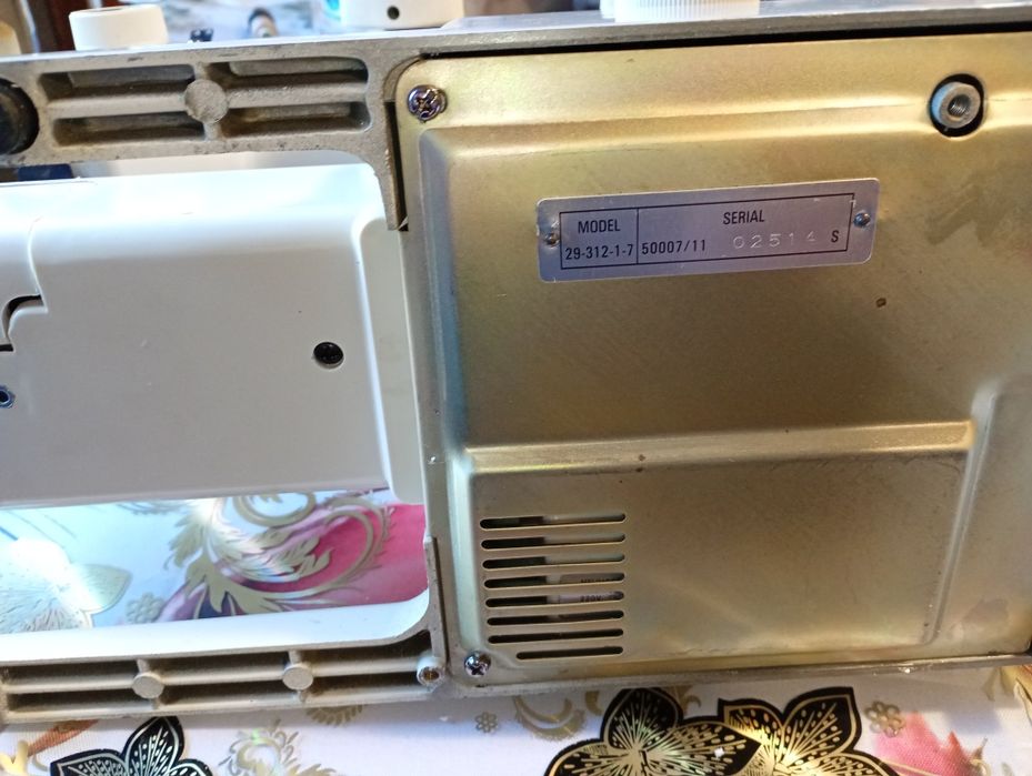 Mașină de cusut Quasatron