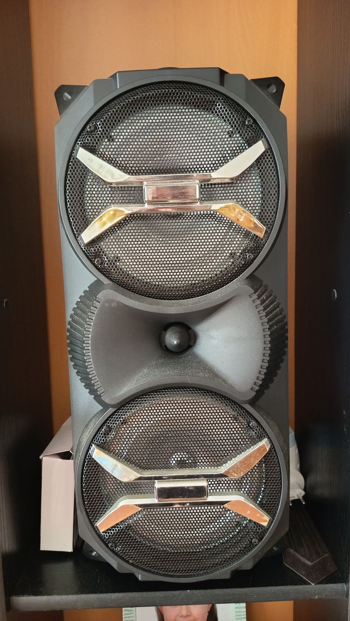 Boxa portabila bluetooth