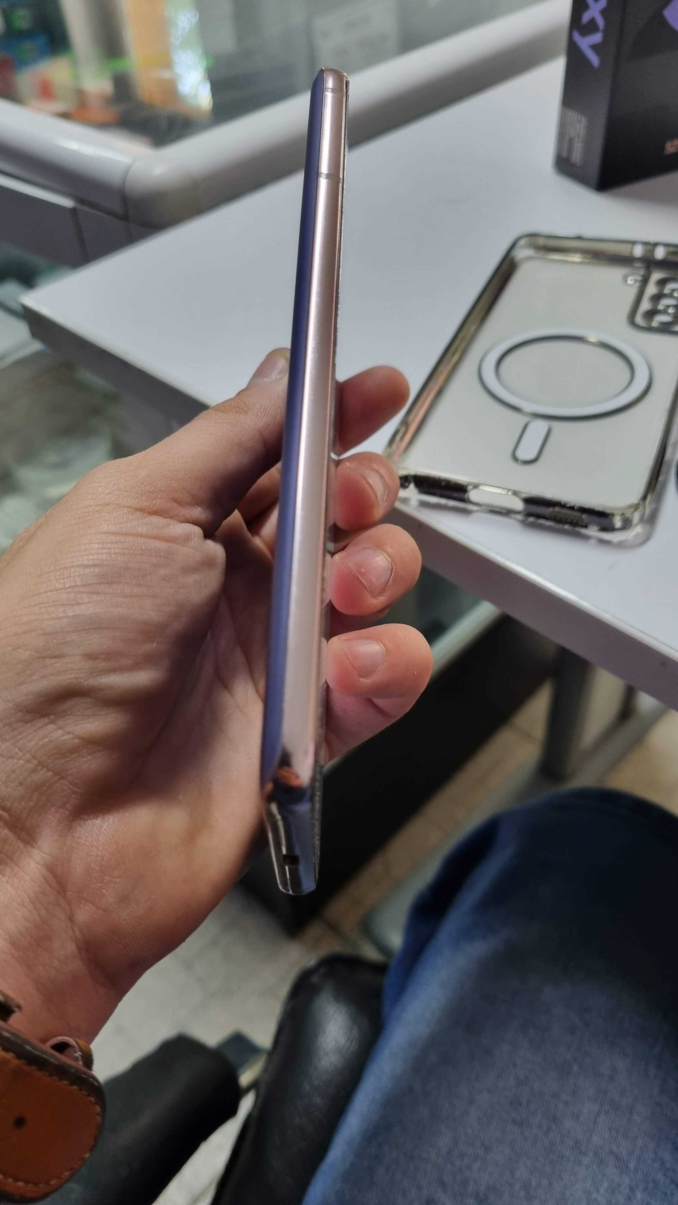 Samsung Galaxy S21+ 5G – 128GB, stare excelentă