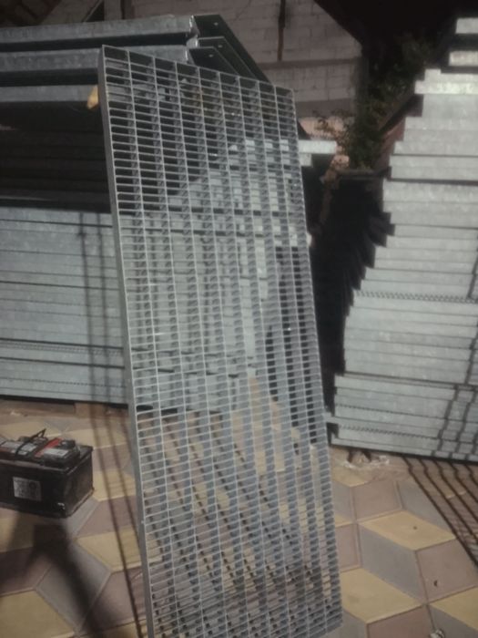 Vând grătare zincate și orice ce se vede în poze