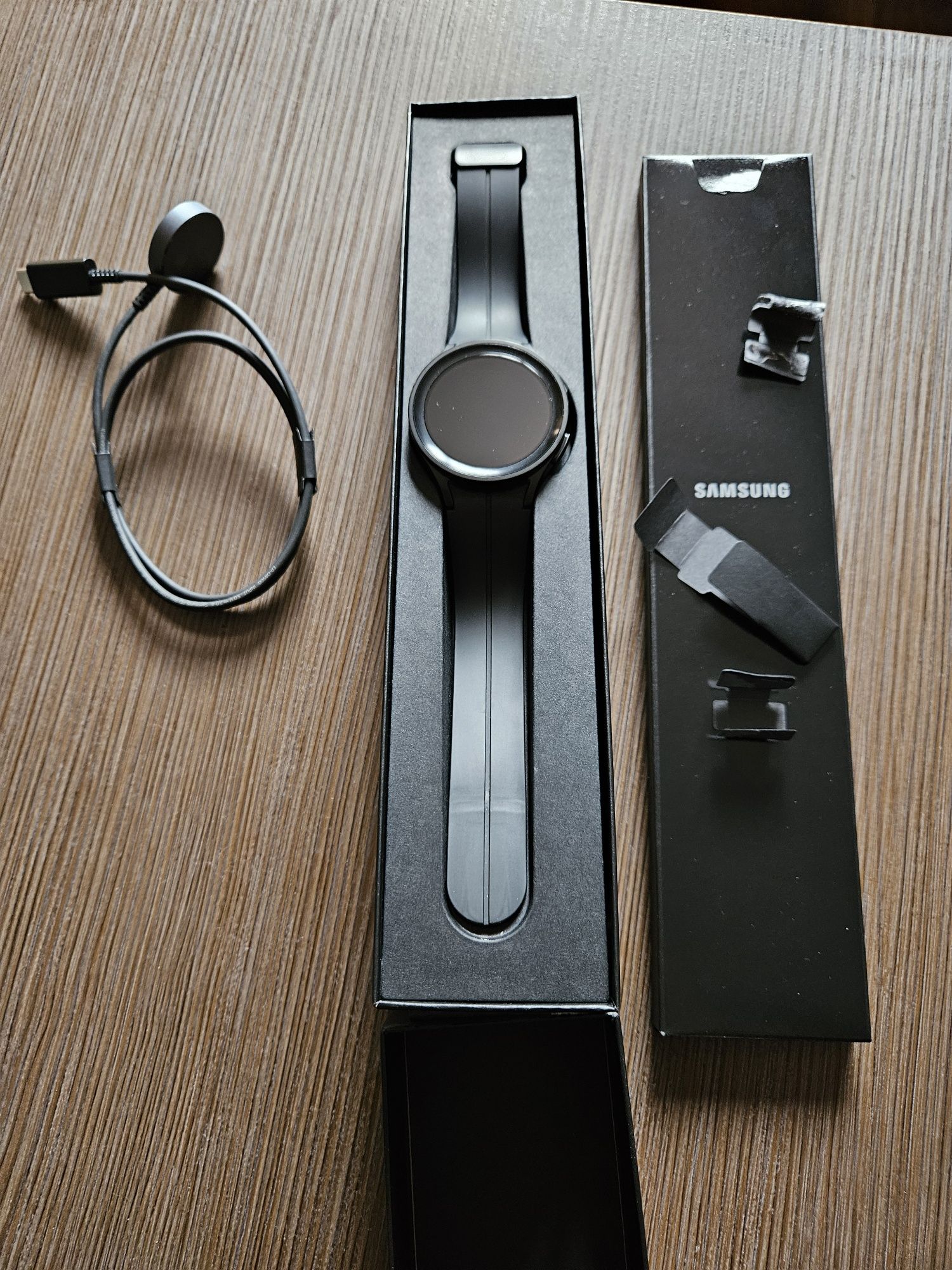 Samsung Watch 5 Pro de 45 mm titan cu factura eMag