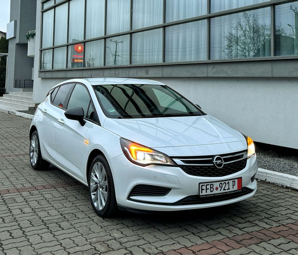 Opel Astra K 2016 1.6Cdti EURO6 Xenon Led Tempomat Parktronic CameraR
