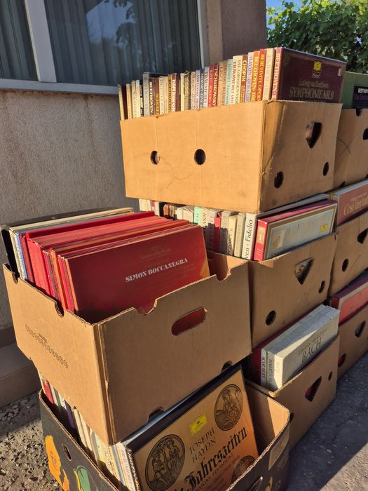 Vann Lot 7500lp Discuri Vinil cu muzică clasică mixta 

Compozitori: