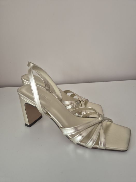 Нови сандали Ingiliz