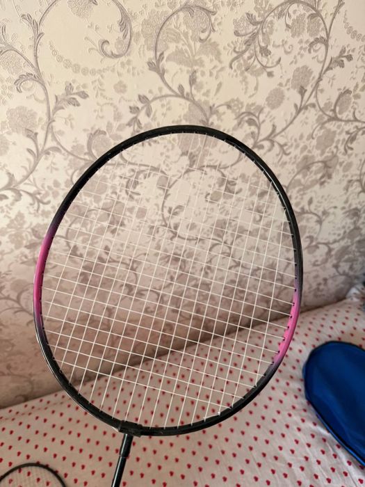 Бадминтон ракетка