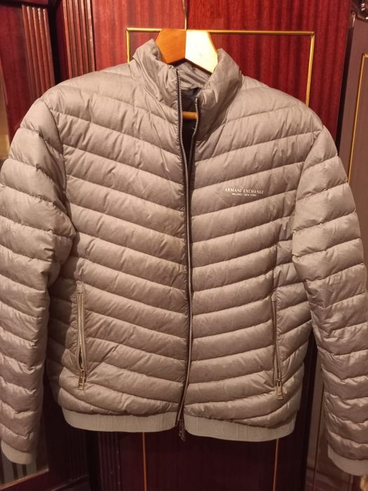 Продам жилетку Армани