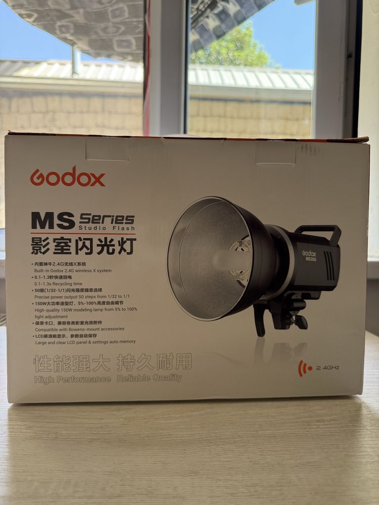 Студийная  вспышка Godox ms300 / Vspishka / impuls svet godox