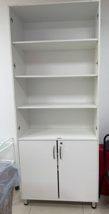 Продам шкаф , стул, вешалку,вентилятор, помощница