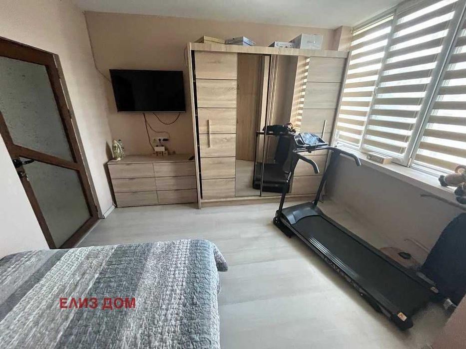 Продава се Тристаен апартамент в Варна, Младост 1 - 72 кв.м за 2581 €/кв.м - Снимка #7
