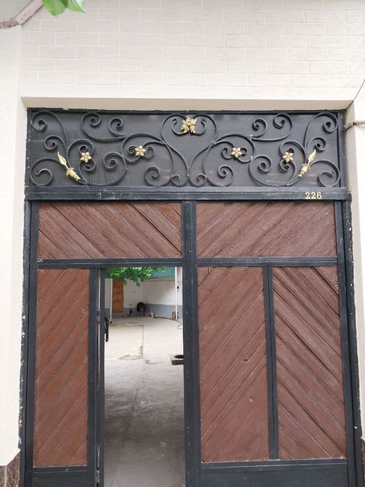 Уй сотилади. Продаётся дом.