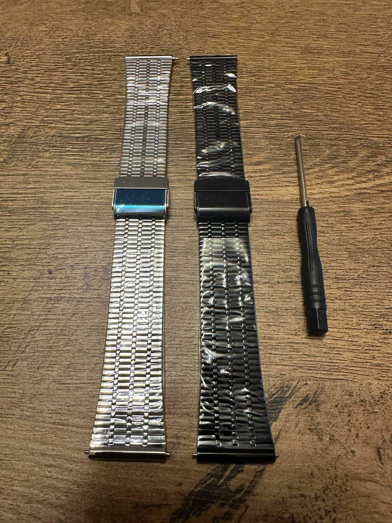 Curea metalica smartwatch 22 mm, model 2024