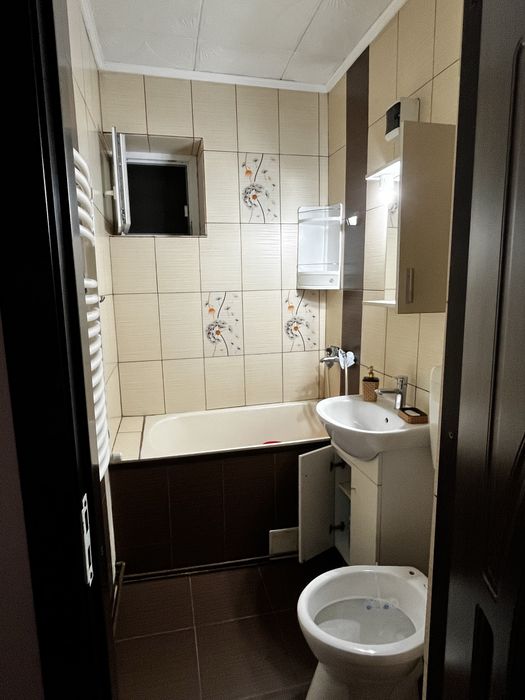Inchiriez apartament 3 camere Curtea de Arges