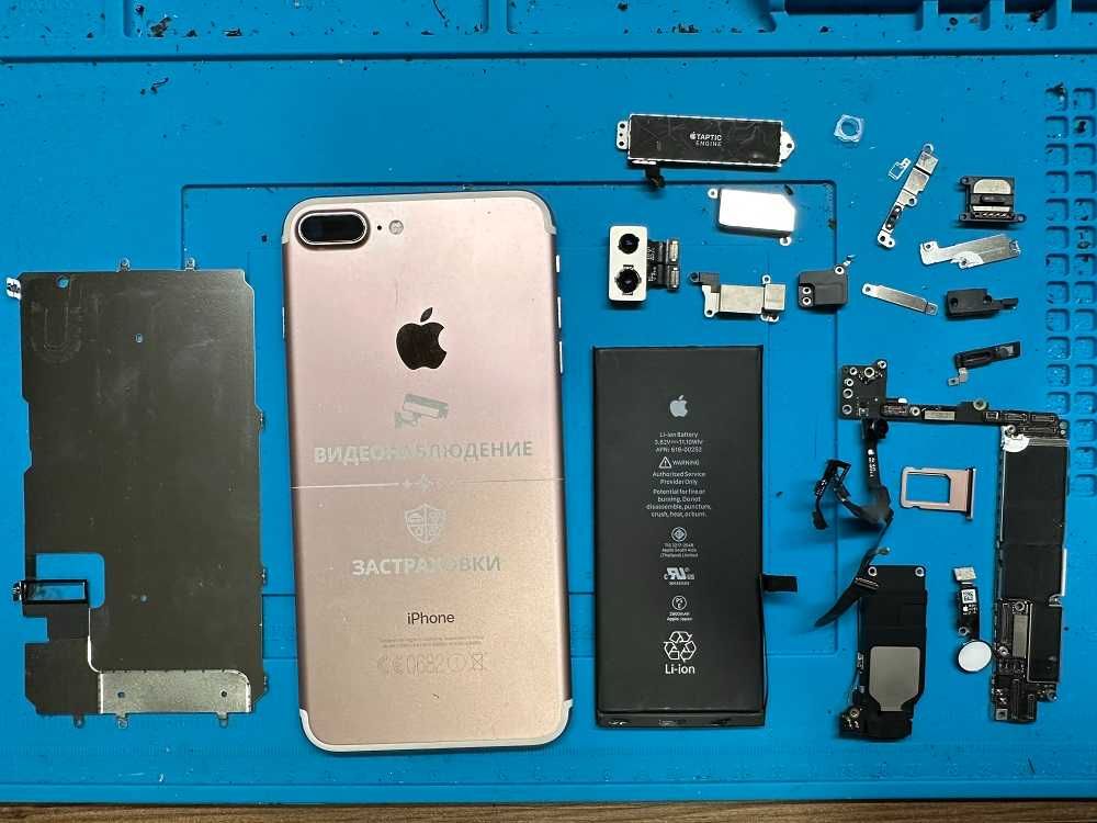 iPhone 7+ (Plus) на части