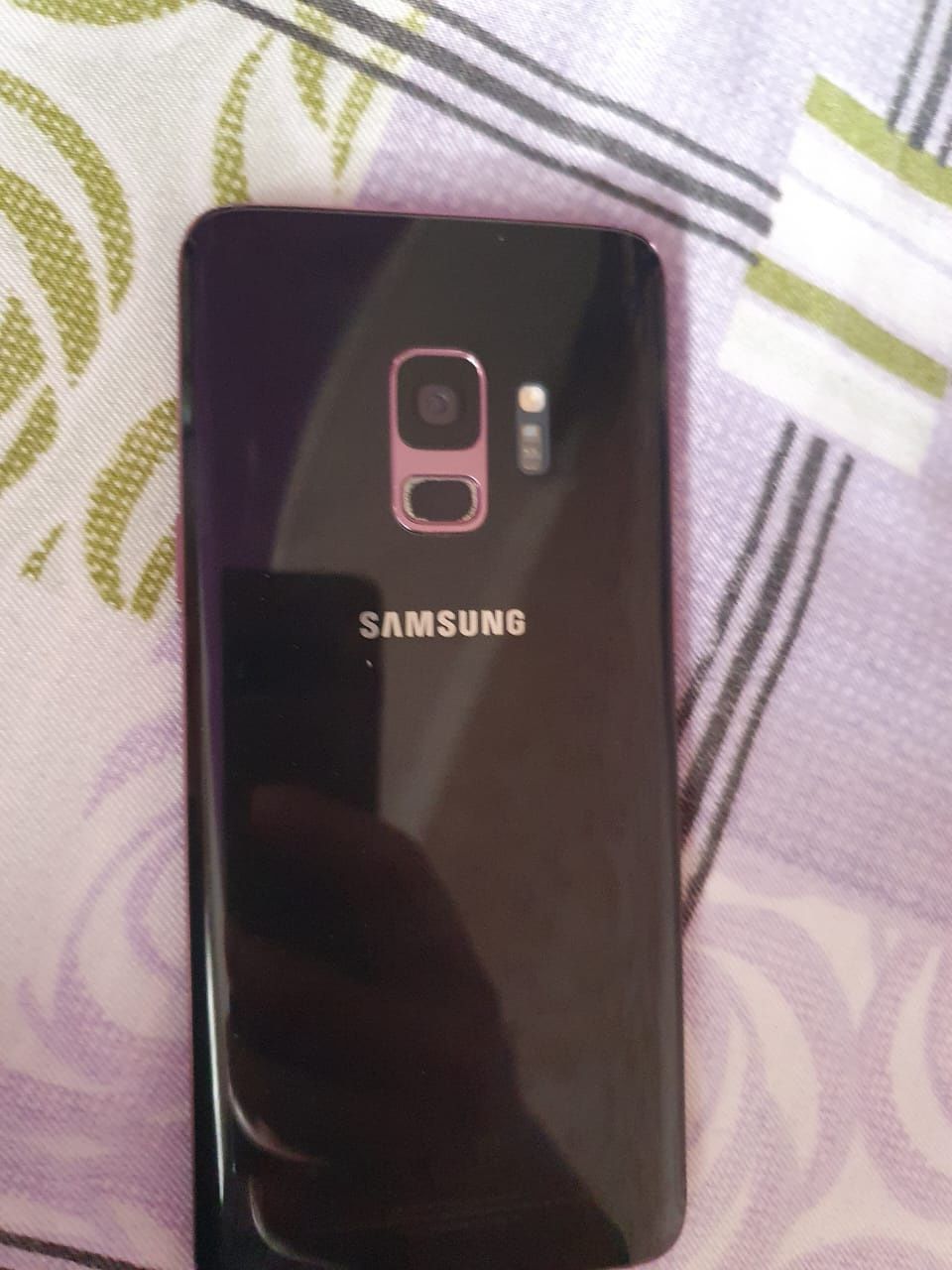 Samsung S9      .