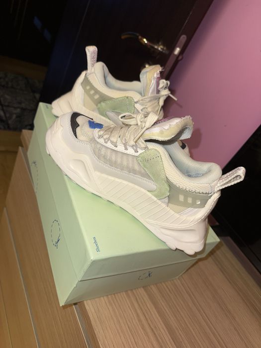 Vand adidasi  Off White Odsy  1000