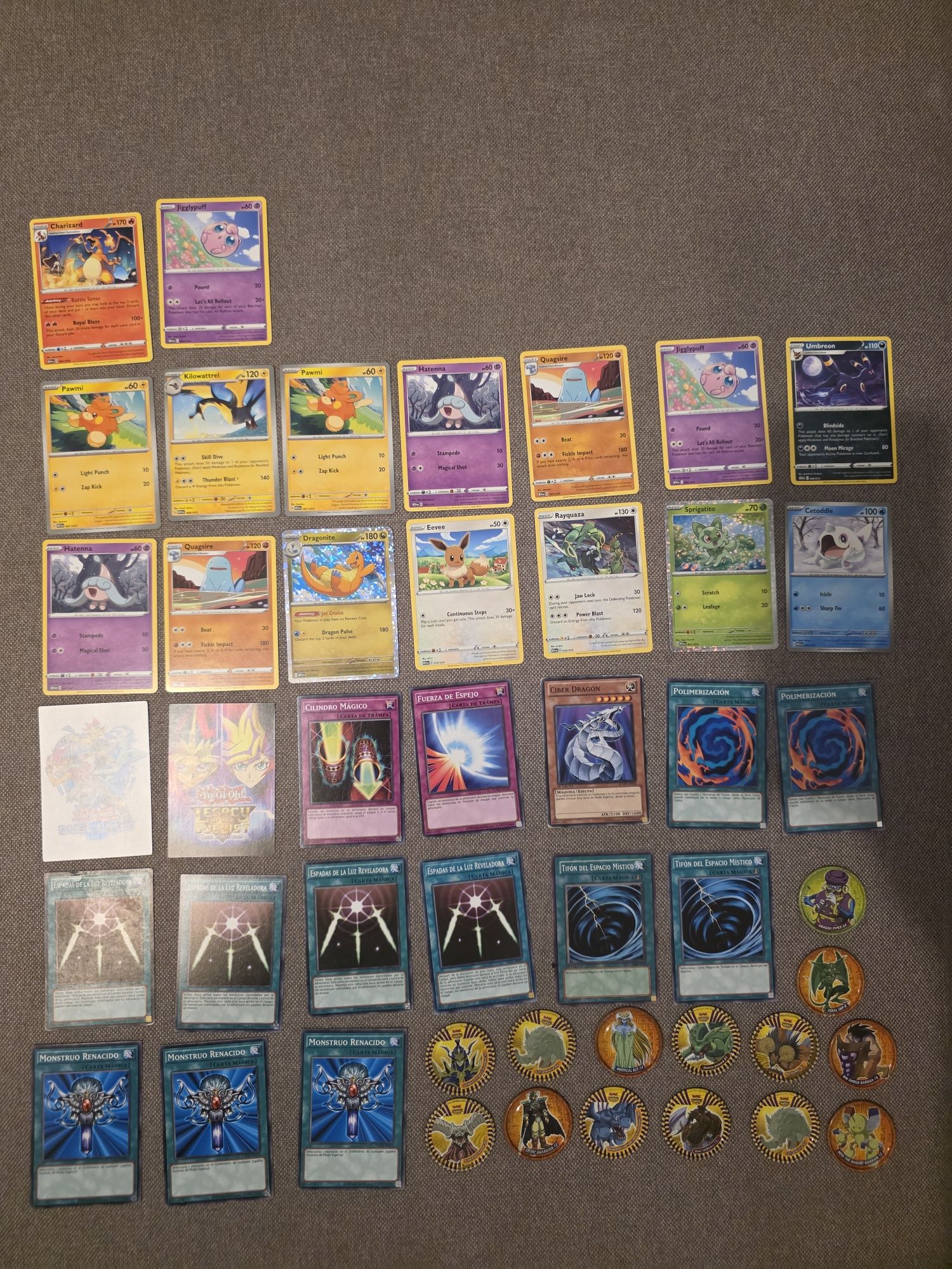 Set Cartonase si discuri Pokemon/Yu-Gi-Oh!