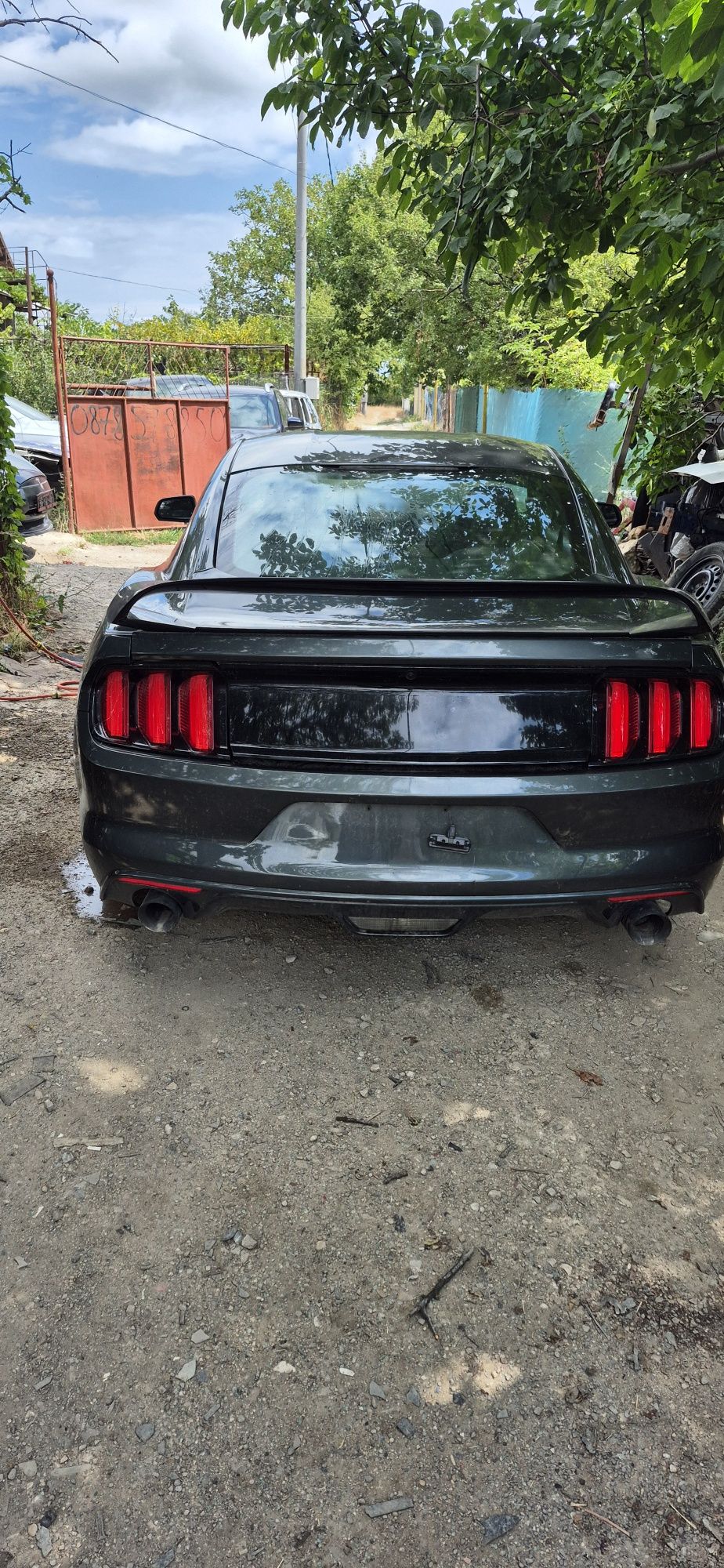 Продава се Ford Mustang 2015