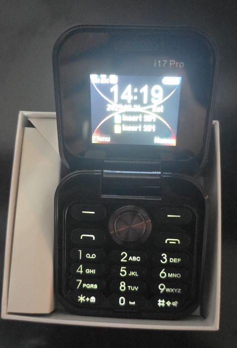Мини телефон флип фон MTK i17 pro черен