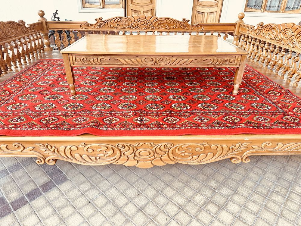 Катта размерли тапчан ўзини хонтахтаси билан сотилади ҳолати яхши