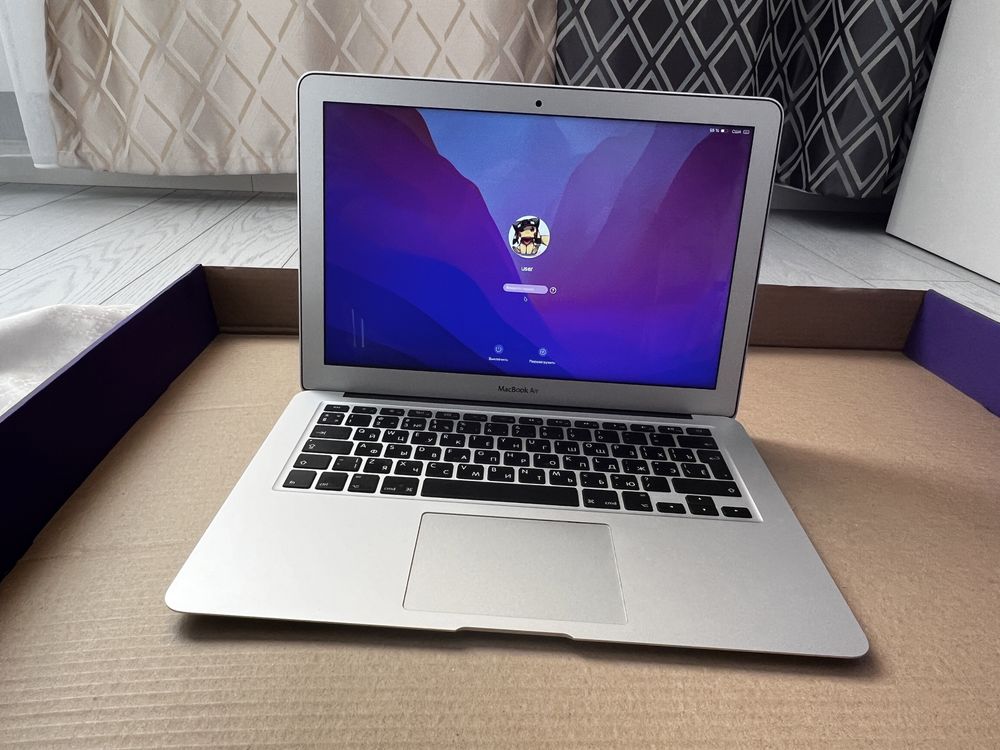 Продам ноутбук macbook air 13