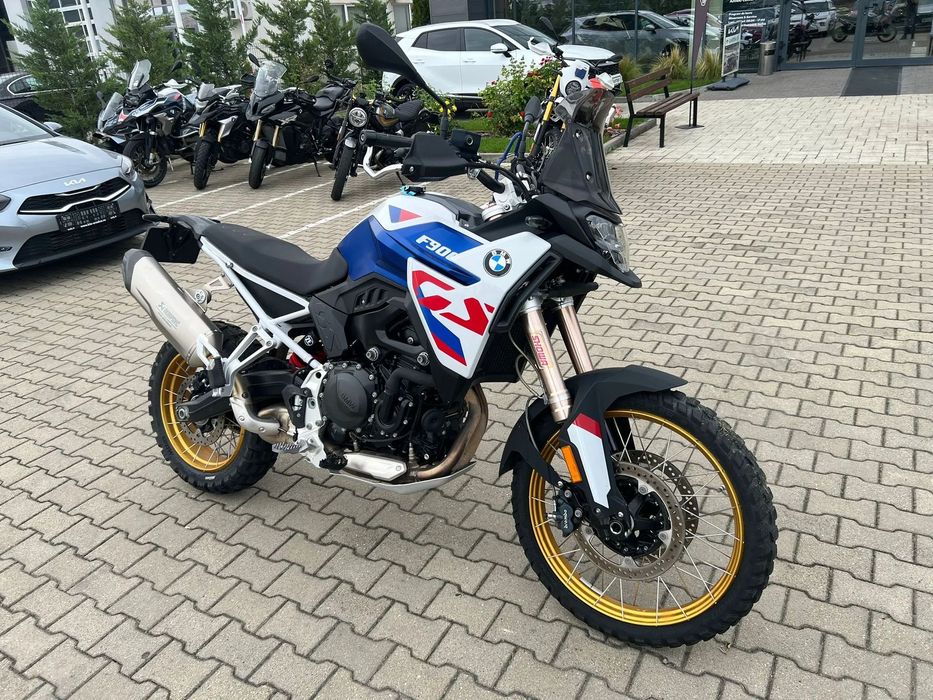 BMW F 900 GS