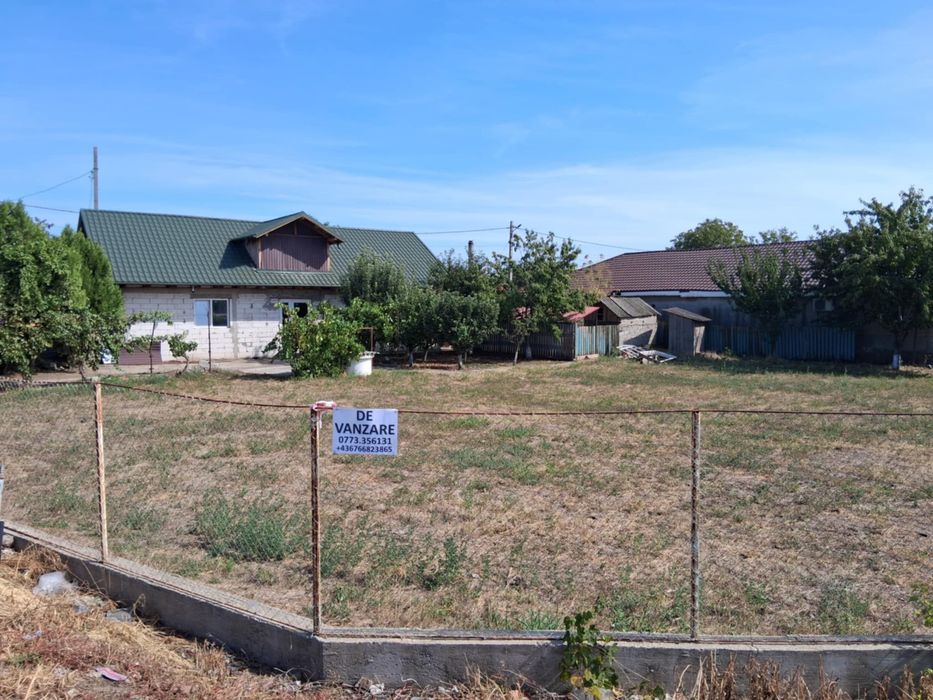 Casă + teren de vânzare în Munteni