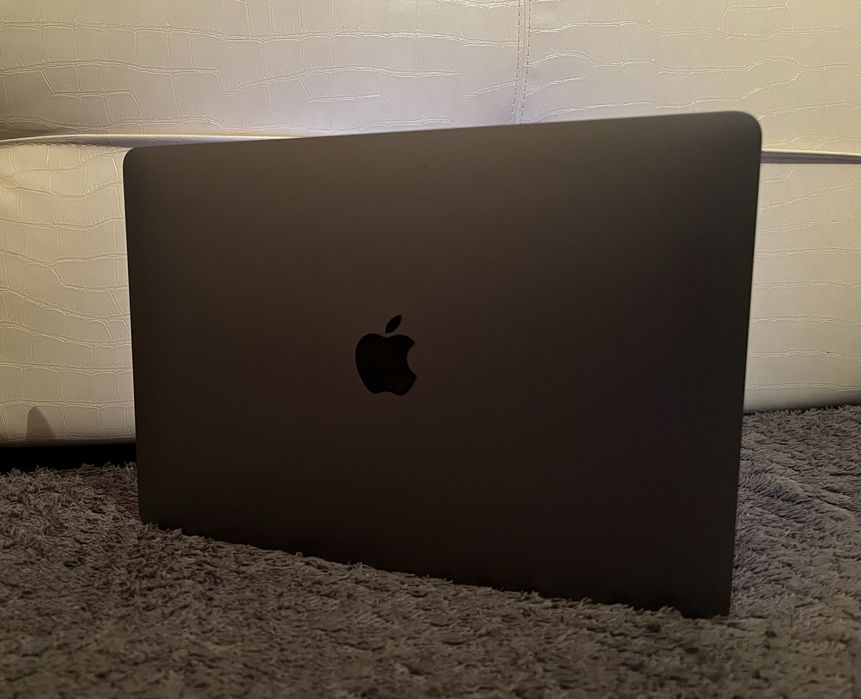 Макбук Эйр 13 2020