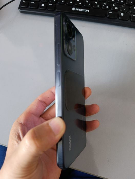 Redmi note 12 ram 8/128 holati yaxshi