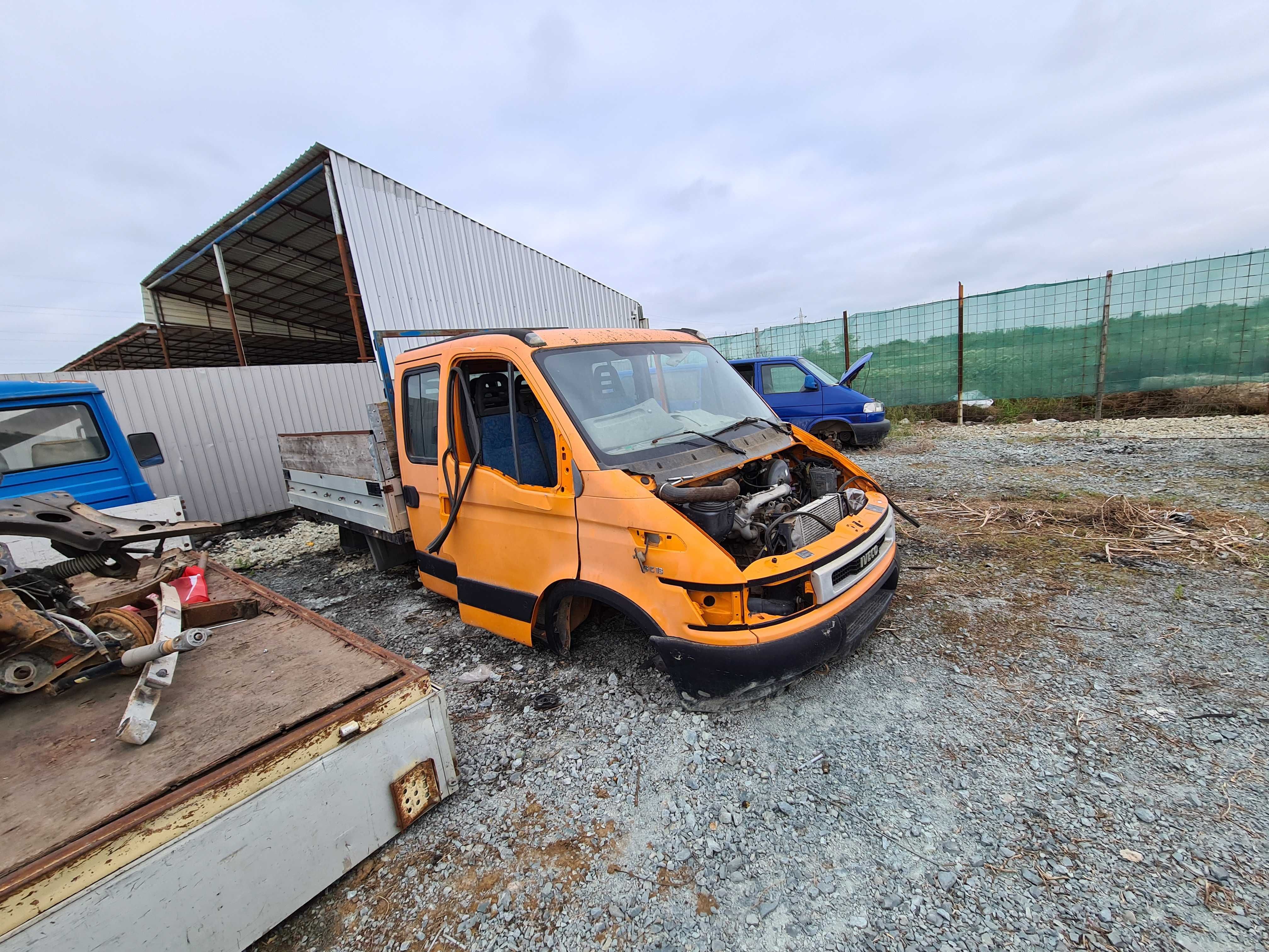 Dezmembrez Iveco Daily