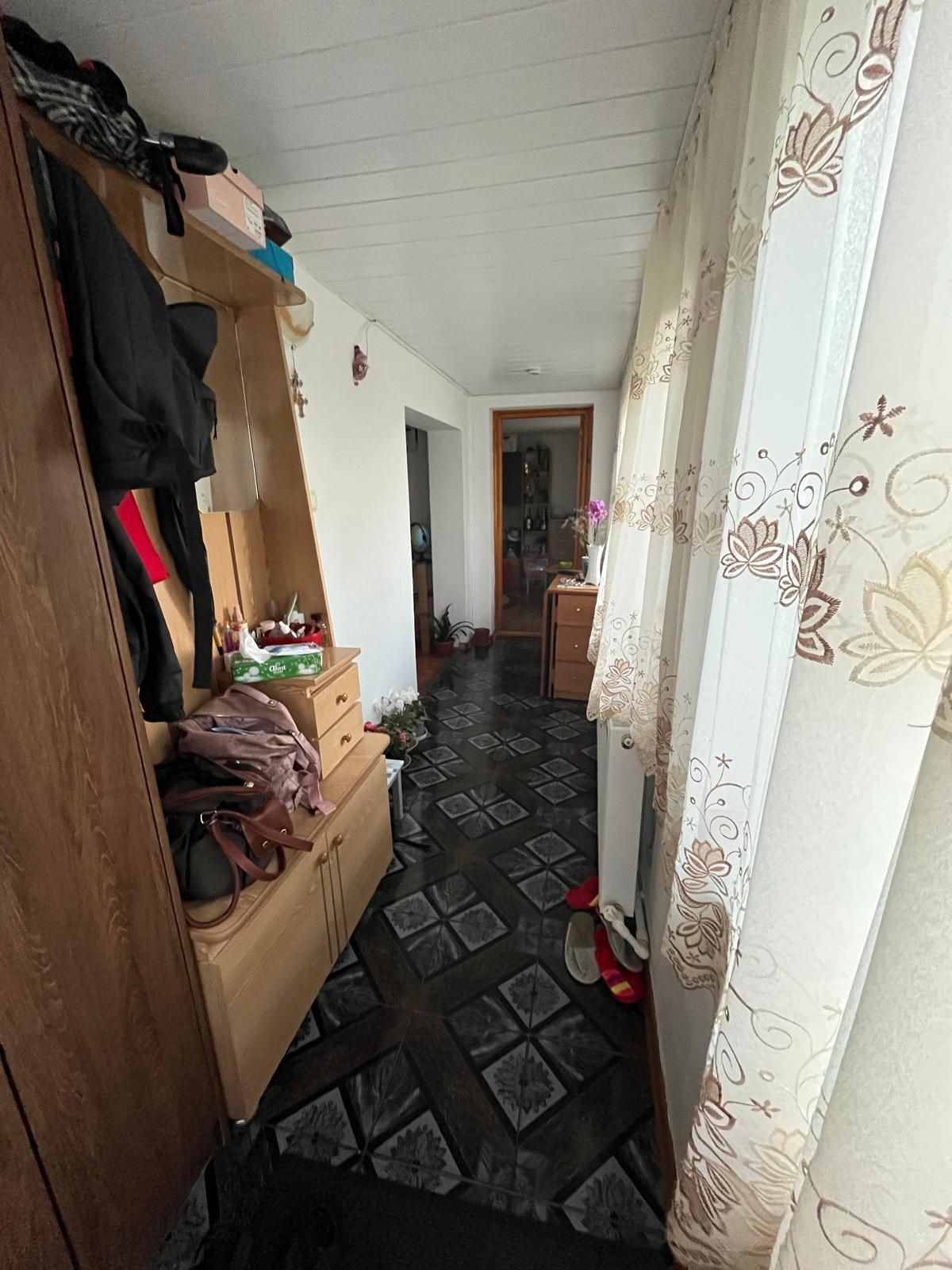 Casa locuibila de vanzare