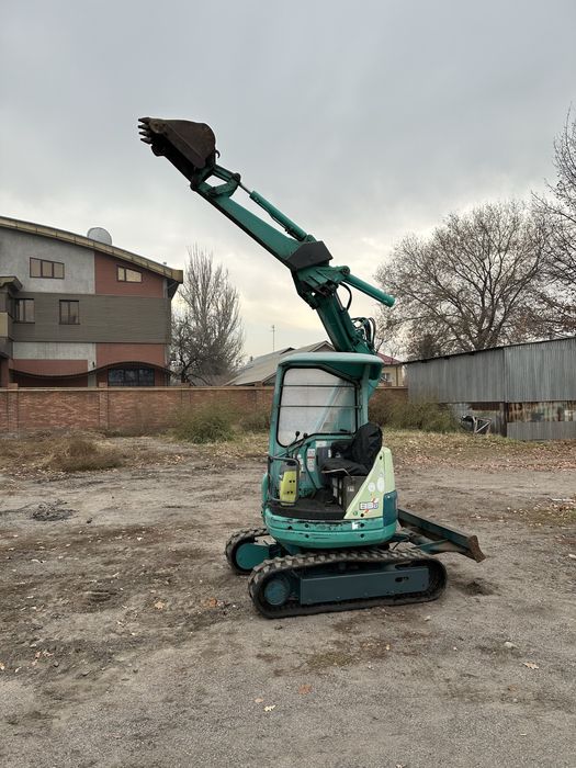 Мини экскаватор YANMAR B3U