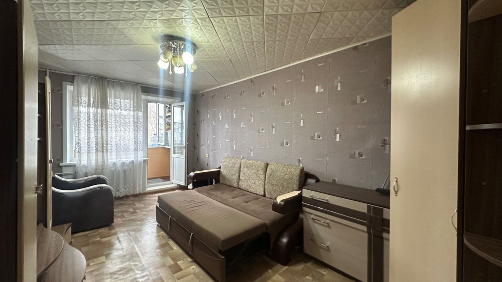 Двухкомнатная 4этаж двор Олимпийского Мишки