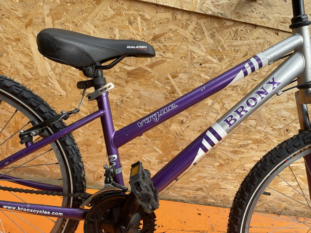 Bicicleta cadru dama bronx roti 24”